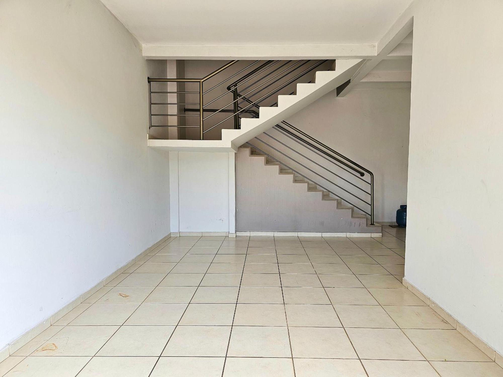 2 Min Do Paraguai 5 Pessoas Com Garagem *